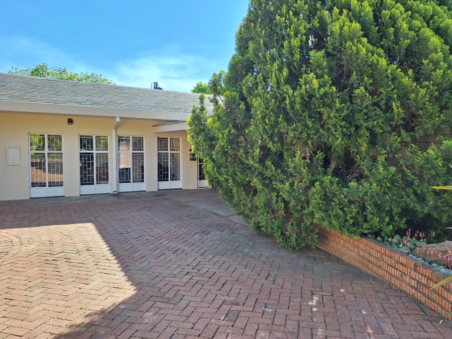 4 Bedroom Property for Sale in Vrede Free State